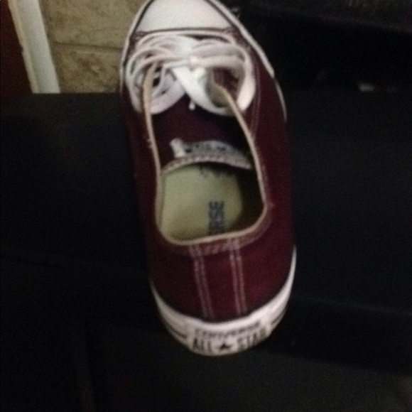 Converse - Picture 2 of 3